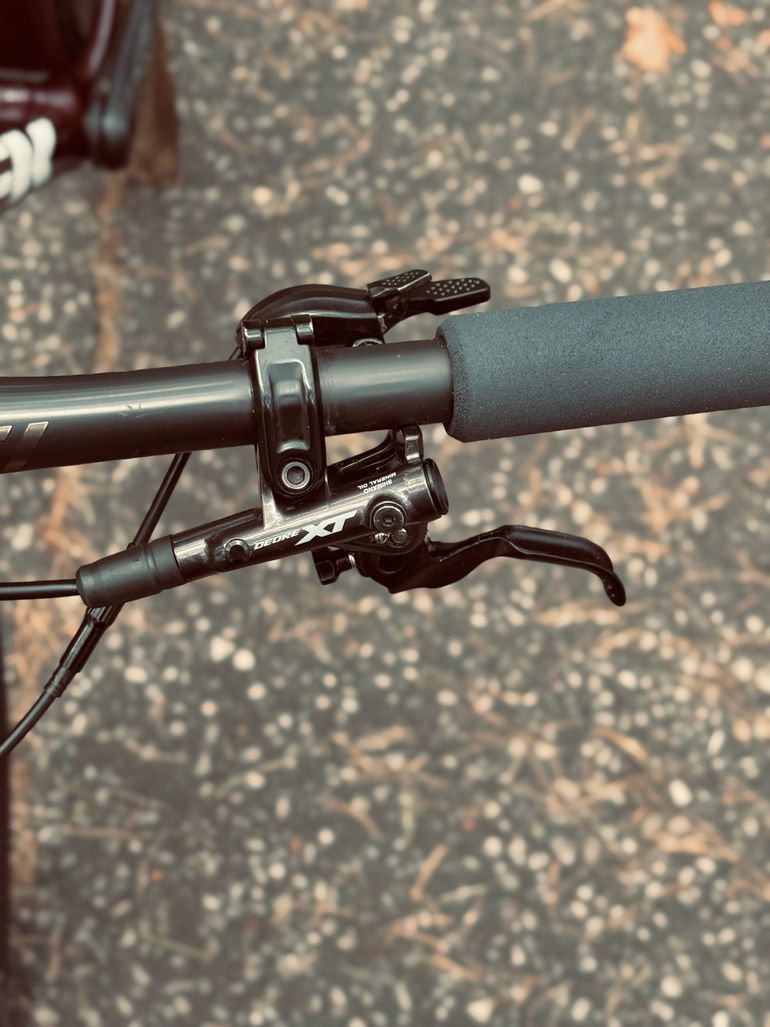 Used Trek Procaliber 9.8 2023 2023 Mountainbike, Red, 29 — image 5 of 11