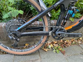 Used Canyon Strive CF 7 2017 2017 Mountainbike, Black — image 4 of 9
