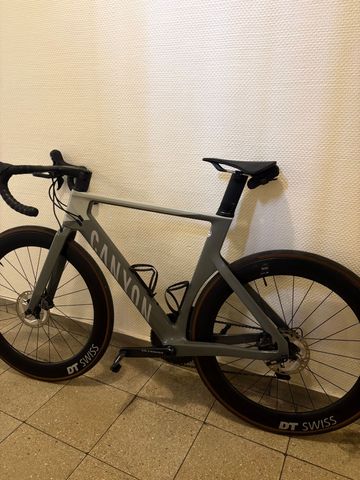 Gebrauchtes Canyon Aeroad CF SL 8 Disc 2023 2023 Road & Gravel, Hellgrau — Bild 2 von 4