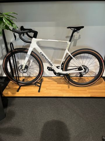 Brugt Cannondale SuperX Carbon 2 2025 Road & Gravel — billede 2 af 4