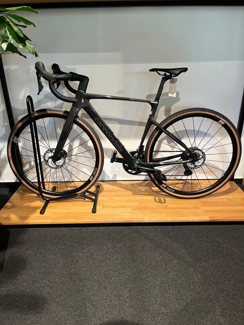 Używany Cannondale SUPERX CARBON 3 2025 Road & Gravel — zdjęcie 1 z 3