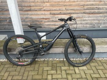 Used Cannondale Jekyll 2 2023 2023 Mountainbike, Black, 29 — image 1 of 9