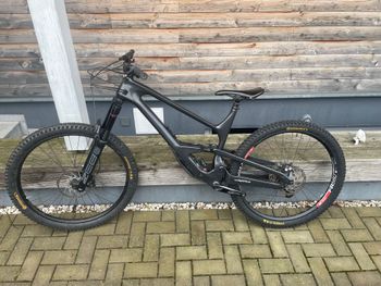 Used Cannondale Jekyll 2 2023 2023 Mountainbike, Black, 29 — image 2 of 9