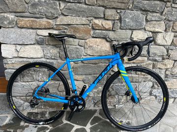 Used Fuji SL-A6 2016 Road & Gravel, Blue — image 1 of 9