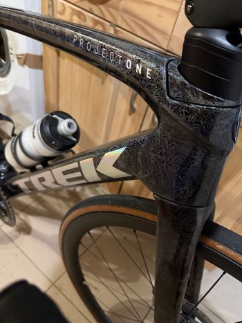 Used Trek Émonda SLR 7 2024 2024 Road & Gravel — image 3 of 4
