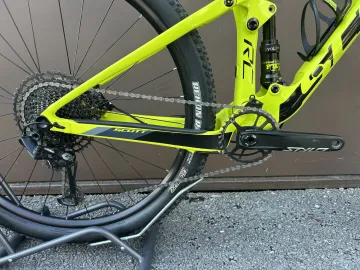 Used Scott Spark RC 900 Comp 2019 Mountainbike, Green — image 3 of 4