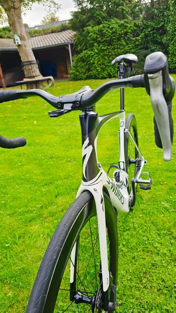 Used Specialized Venge Shimano Ultegra Di2 2018 Road & Gravel, White — image 4 of 5