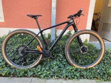 Used Cannondale F-Si Limited Edition 2020 2020 Mountainbike, Black, 29 — image 1 of 4
