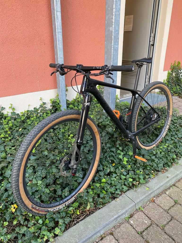 Used Cannondale F-Si Limited Edition 2020 2020 Mountainbike, Black, 29 — image 2 of 4