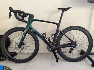 Used Scott Foil RC 20 2022 2022 Road & Gravel, Green — image 2 of 3
