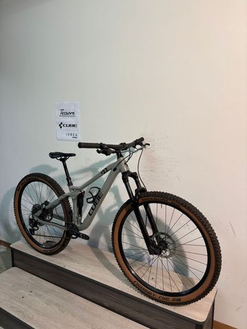 Used CUBE STEREO ONE22 PRO 2022 2022 Mountainbike, Light Gray, 27.5, 29 — image 4 of 15