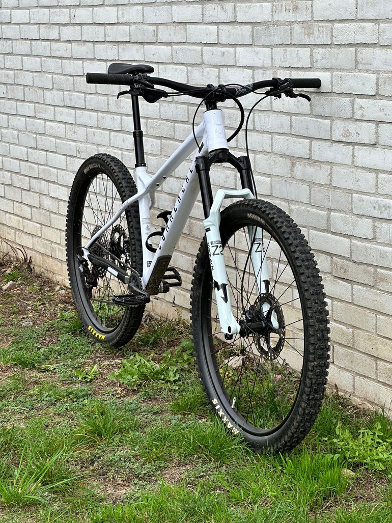 Used Commencal Meta Ht V3 2025 Mountainbike, White, 29 — image 1 of 9