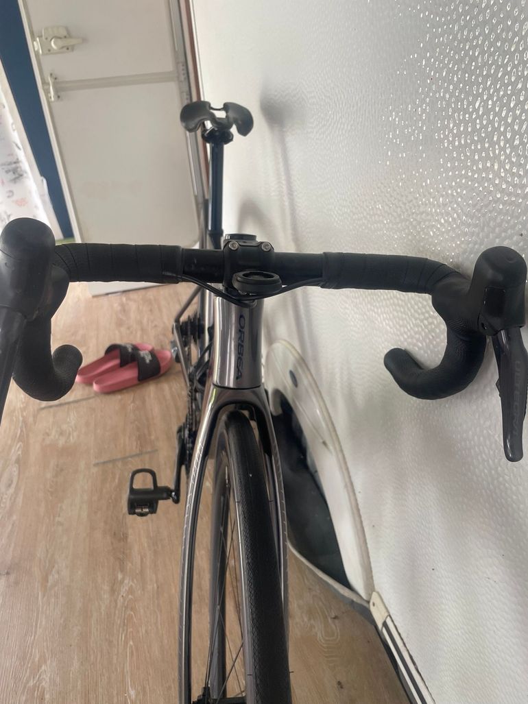 Used Orbea ORCA M20iLTD 2022 2022 Road & Gravel, Light Gray — image 8 of 17