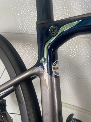 Used Orbea ORCA M20iLTD 2022 2022 Road & Gravel, Light Gray — image 5 of 17