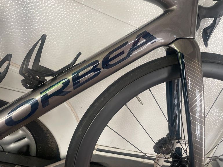 Used Orbea ORCA M20iLTD 2022 2022 Road & Gravel, Light Gray — image 6 of 17