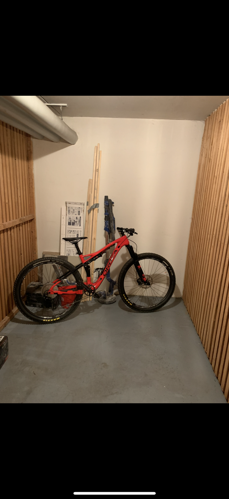 Used Orbea OCCAM M30 2022 2022 Mountainbike, Red, 29 — image 2 of 3