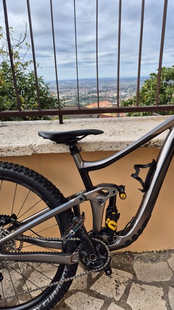 Used Giant Reign 29 2022 2022 Mountainbike, Black, 29 — image 6 of 6
