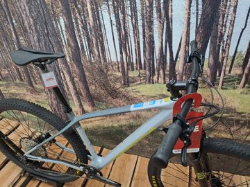 Used Orbea ALMA M30 2023 2023 Mountainbike, Blue, 29 — image 5 of 5