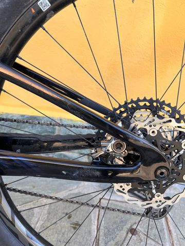 Used Giant Anthem 2025 Mountainbike, Light Gray — image 11 of 12