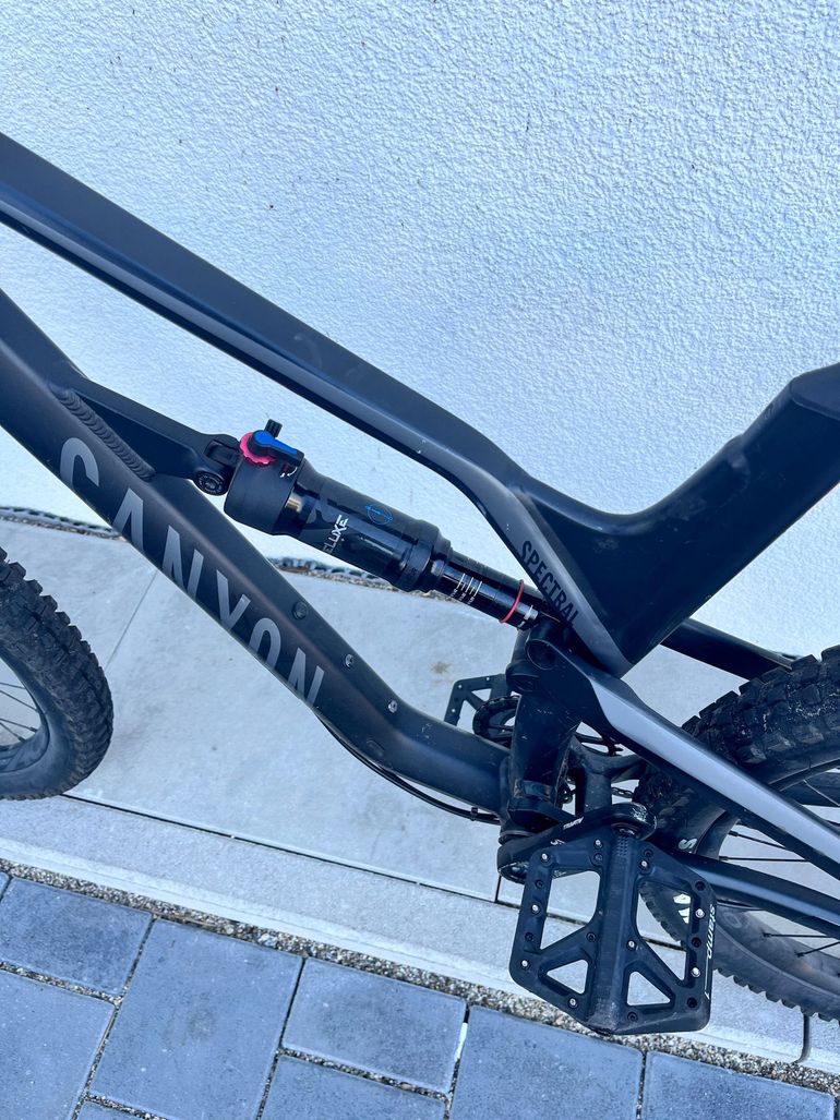 Used Canyon Spectral 5 2021 2021 Mountainbike, Light Gray, 27.5 — image 5 of 5