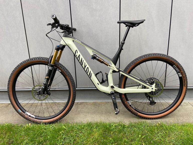 Used Canyon CF9 SL 2022 Mountainbike — image 3 of 6