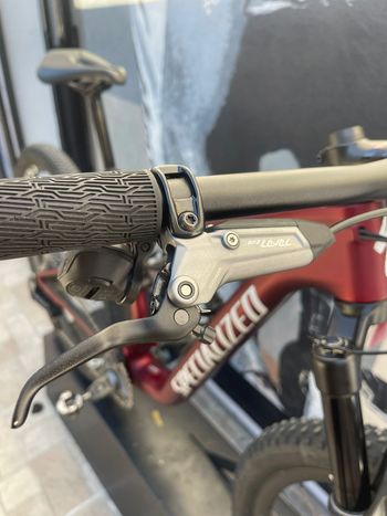 Used Specialized Epic 8 Expert 2024 2024 Mountainbike, Red, 29 — image 3 of 5