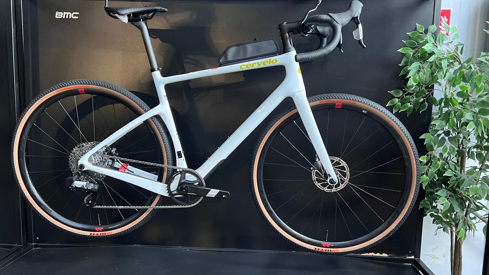 1f035ee4-a3b9-4cd1-a6f2-