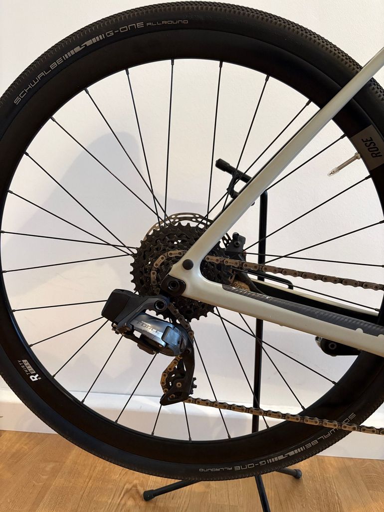 Gebrauchtes Rose BACKROAD Force eTap AXS 1X12 2022 2022 Road & Gravel, Hellgrau — Bild 2 von 5