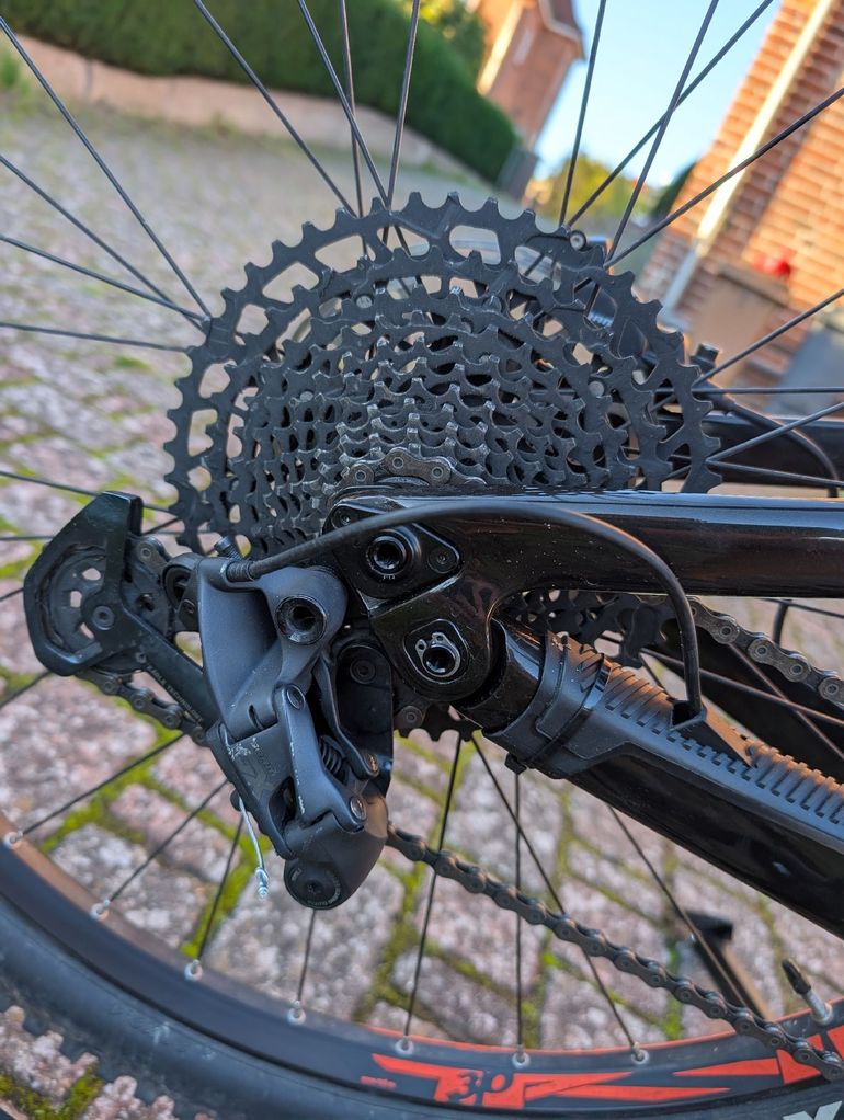 Used Lapierre Zesty SRAM GX 2022 Mountainbike, Black, 29 — image 3 of 20