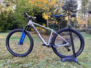 Used Radon Cragger 8.0 2024 2024 Mountainbike, Light Gray — image 1 of 6
