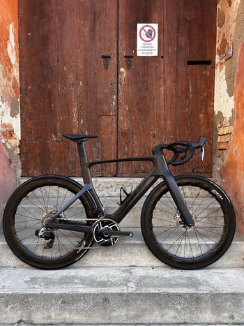 Used Scott Foil RC Ultimate 2023 2023 Road & Gravel, Black — image 1 of 20