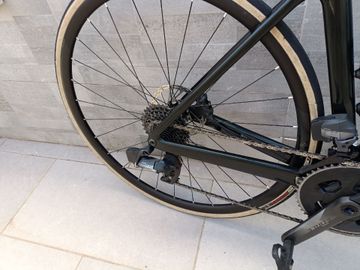 Used Scott Addict RC 20 2021 2021 Road & Gravel, Green — image 5 of 7