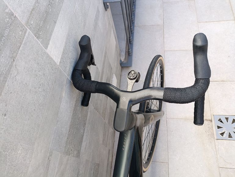 Used Scott Addict RC 20 2021 2021 Road & Gravel, Green — image 4 of 7