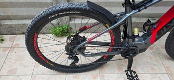 Used Olympia Performer 2023 Mountainbike, Light Gray — image 3 of 4
