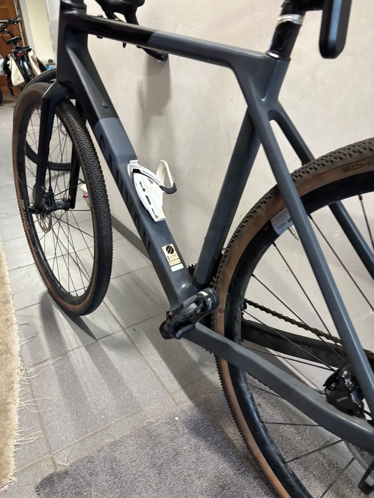 Used Canyon Grail 2024 Road & Gravel, Light Gray — image 8 of 17