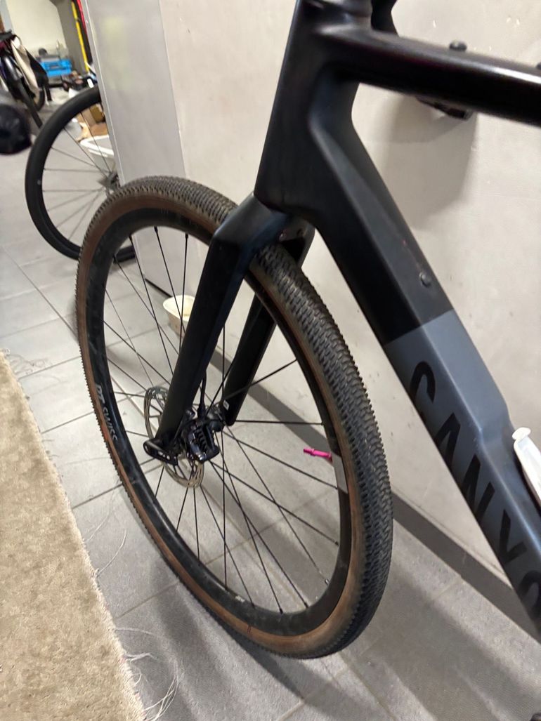 Used Canyon Grail 2024 Road & Gravel, Light Gray — image 7 of 17