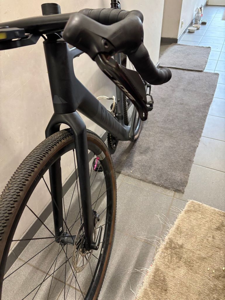 Used Canyon Grail 2024 Road & Gravel, Light Gray — image 6 of 17