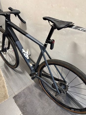 Used Canyon Grail 2024 Road & Gravel, Light Gray — image 10 of 17