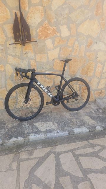 Used Trek Emonda 2024 Road & Gravel, Black — image 2 of 5