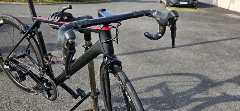 Used Canyon Ultimate CF SLX 9.0 2019 2019 Road & Gravel, Black — image 9 of 10