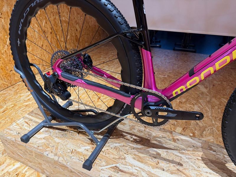 Mondraker ARID CARBON 2026 Road & Gravel d'occasion — image 4 sur 7