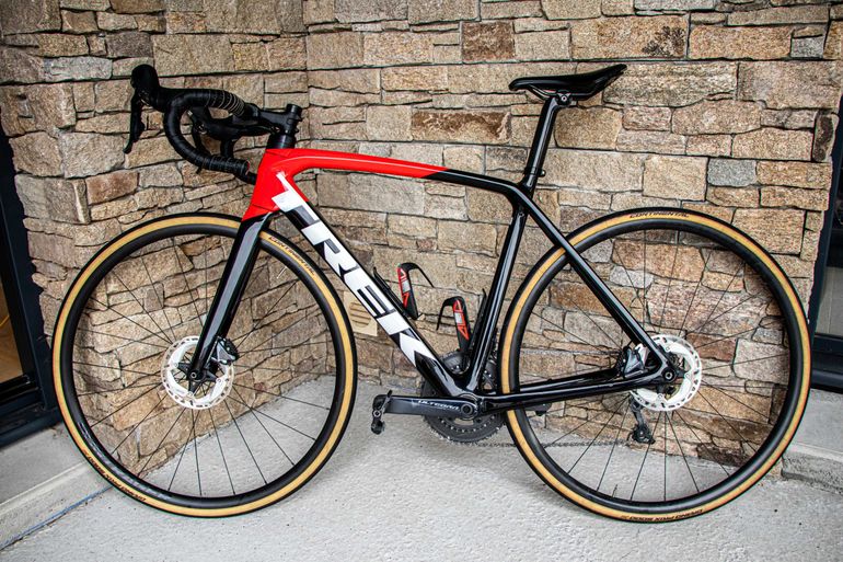 Used Trek SL6 Disque 2021 Road & Gravel, Red — image 6 of 9