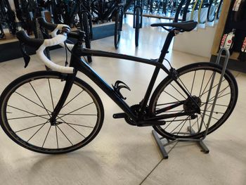 Used Trek Domane SL 6 2018 2018 Road & Gravel, Black — image 2 of 5