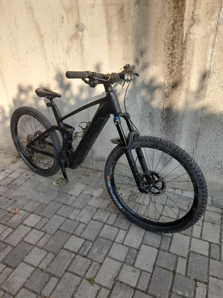 Brugt CUBE Stereo Hybrid 140 2023 Mountainbike — billede 1 af 3