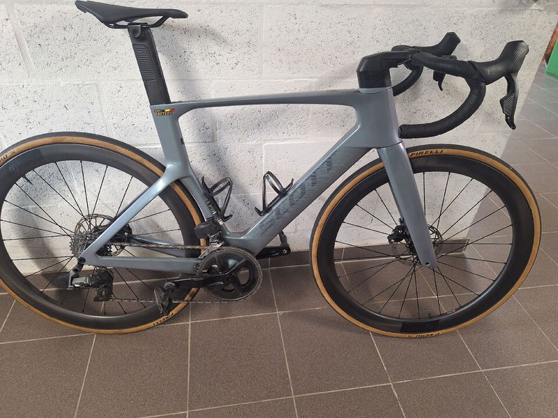Scott Foil SRAM Rival eTap AXS 2023 Road & Gravel usato