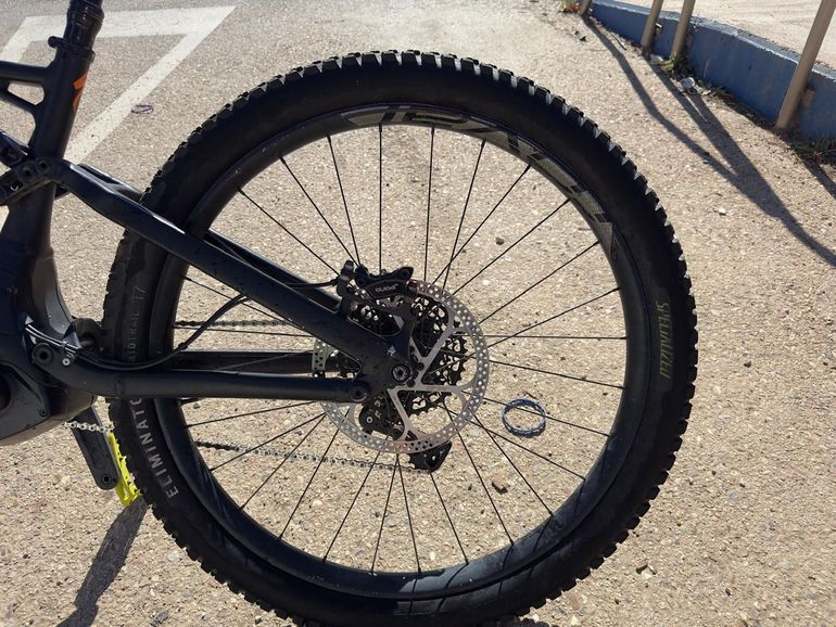 Used Specialized Turbo Levo FSR Comp 6Fattie 2017 2017 Mountainbike, Negro — image 6 of 15