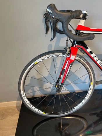 Used Trek Madone 3.5 H2 Compact 2014 2014 Road & Gravel, Red — image 11 of 17