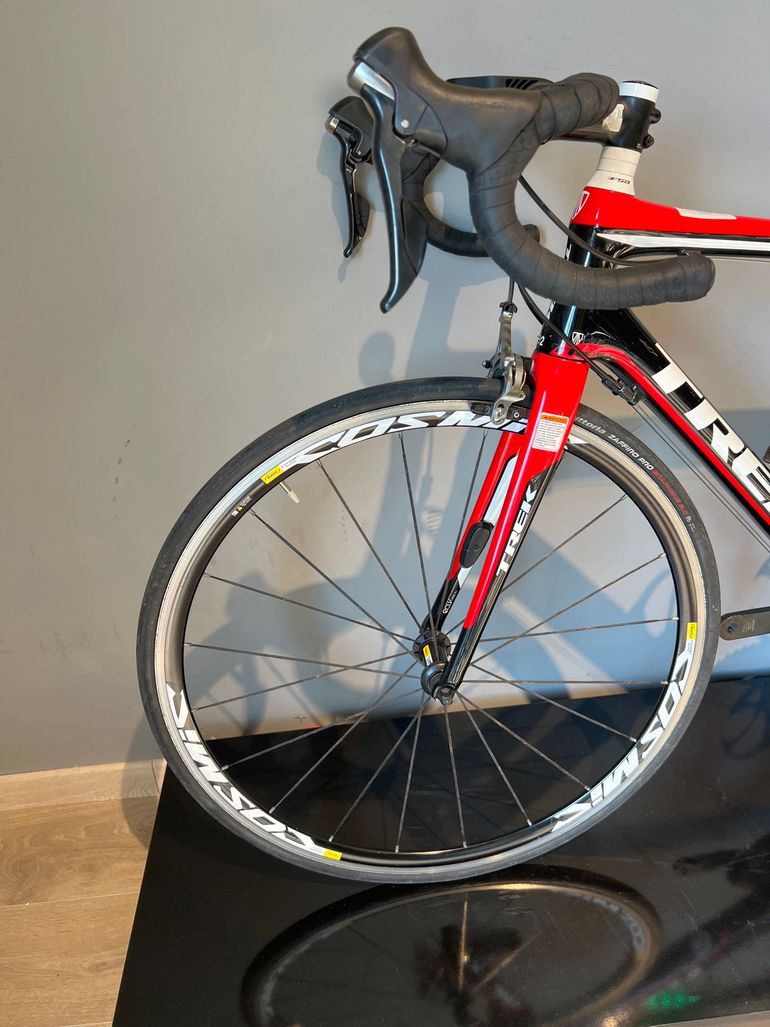 Used Trek Madone 3.5 H2 Compact 2014 2014 Road & Gravel, Red — image 11 of 17