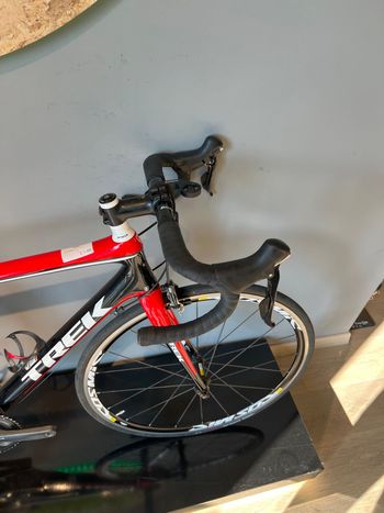Used Trek Madone 3.5 H2 Compact 2014 2014 Road & Gravel, Red — image 6 of 17