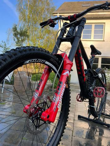 Gebrauchtes Trek Session 88 DH 27.5 2017 2017 Mountainbike, Schwarz, 27.5 — Bild 4 von 4